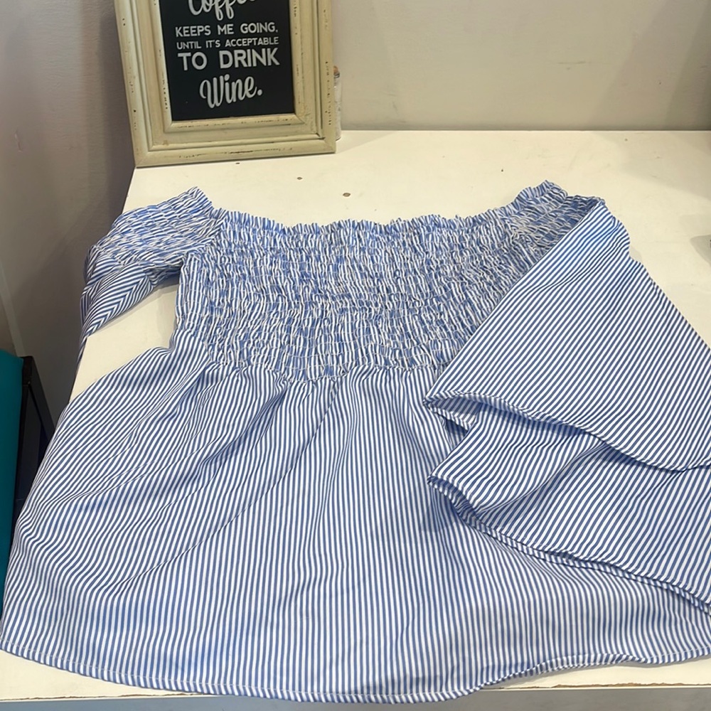 Forever 21 off shoulder shirt